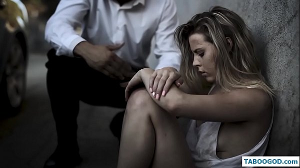 Những câu chuyện kỳ ​​quặc: cô gái tuổi teen vô gia cư